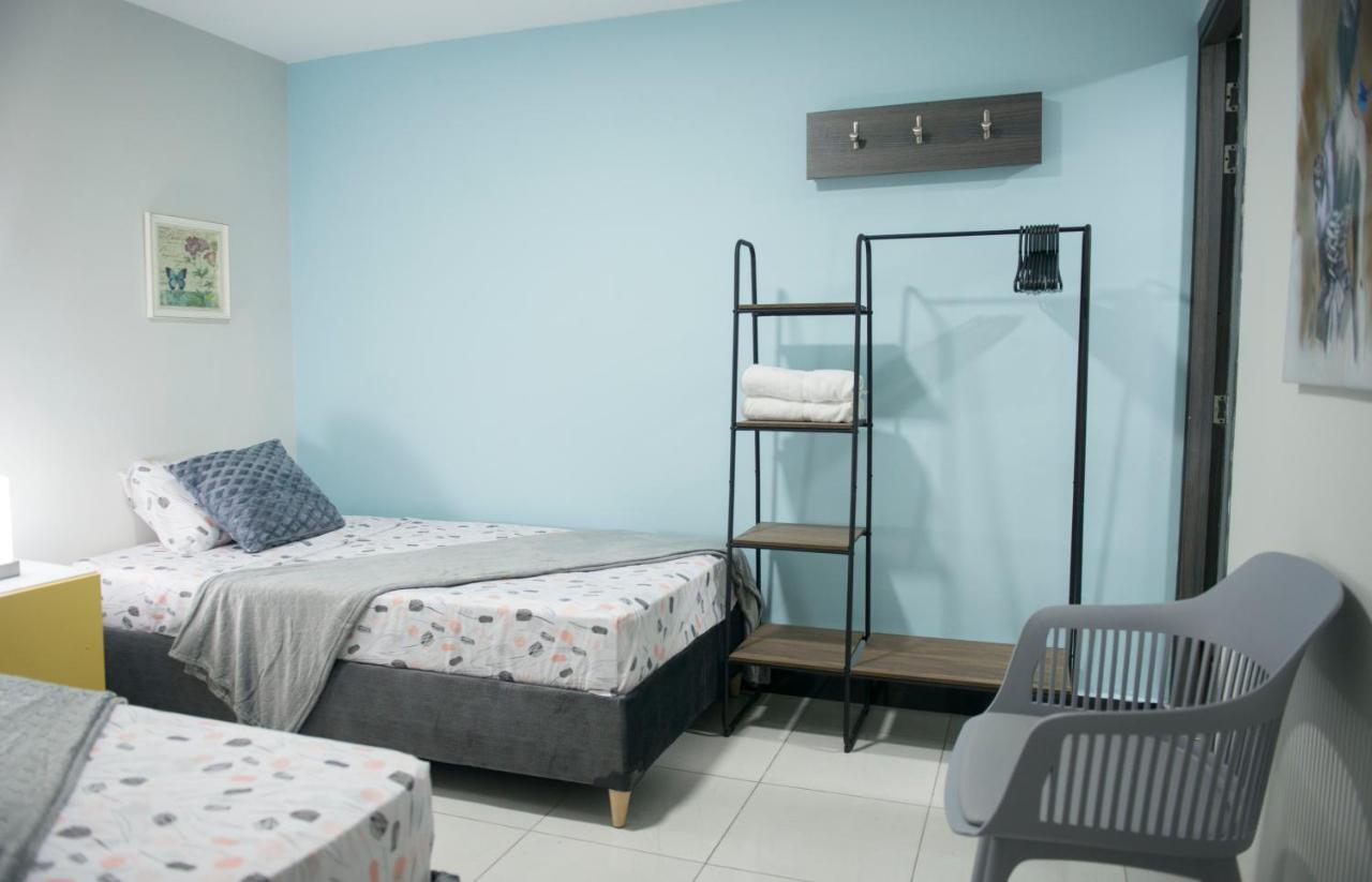 Casa Tangara Cafe Y Hospedaje Medellín Zewnętrze zdjęcie